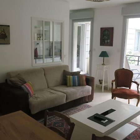 Appartement Confortable Et Au Calme Avec Terrasse Proche Du Metro - Accueil Personnel Ліон Екстер'єр фото